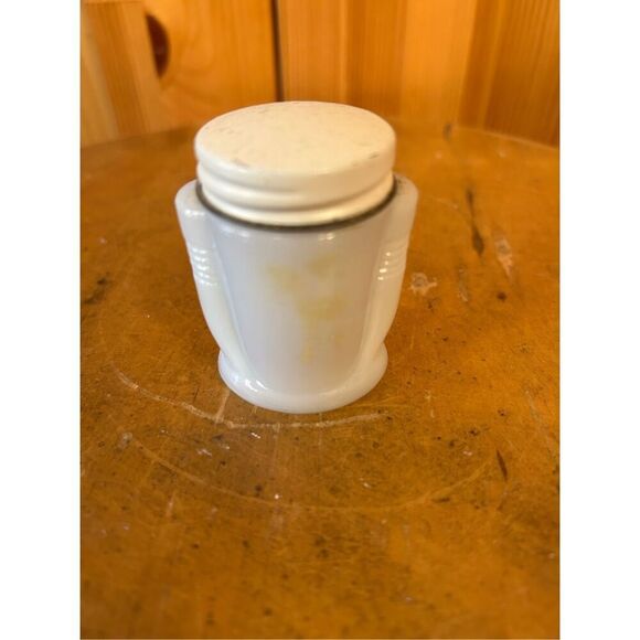 Vintage milk glass container marked Tayton’s (8263) - Picture 1 of 7